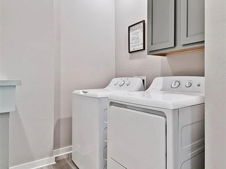 281 W Ash St #3 — Photo 12