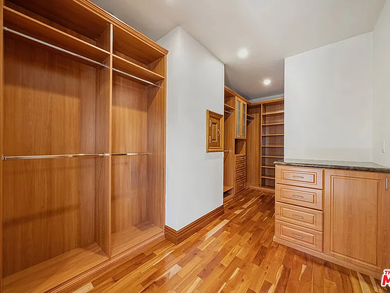 9033 Cresta Dr — Photo 41