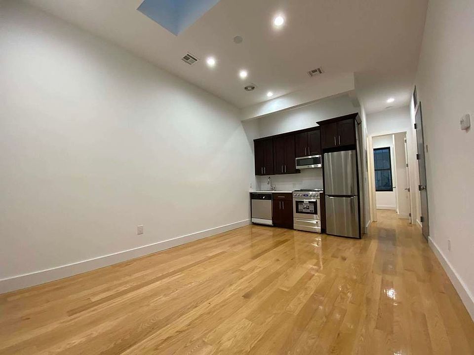 1st image of 1421 Dekalb Ave Floor 3