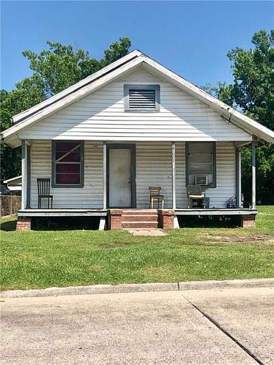1st image of 1610 N Prater St