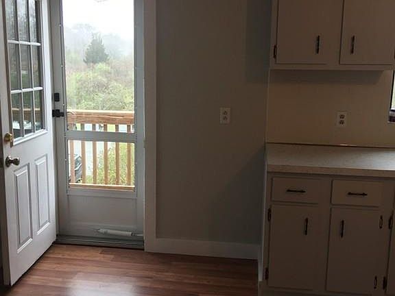 4th image of 159 South St APT 3