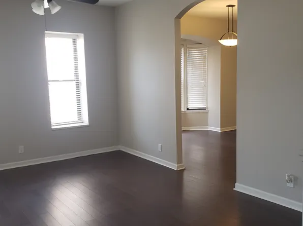 3554 Victor St APT 301, Saint Louis, MO 63104