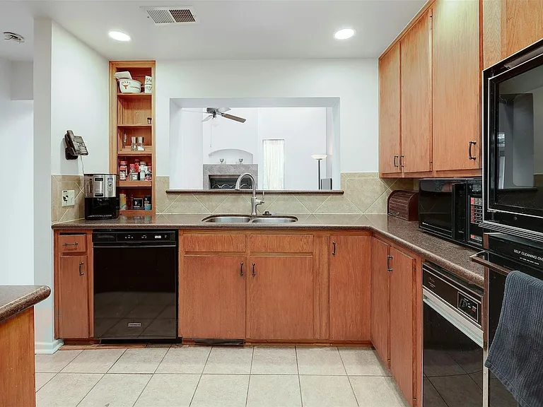 1735 Spyglass Dr #115 — Photo 4
