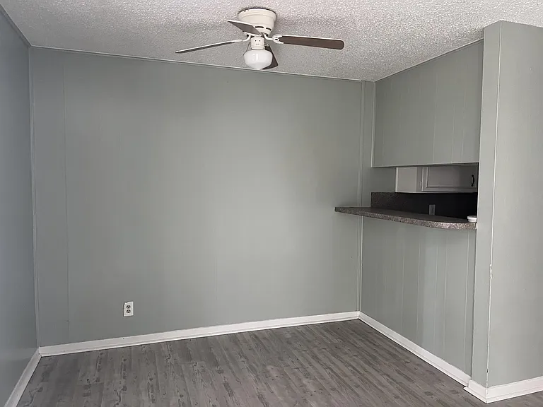 1006 N 4th St #10 — Photo 5