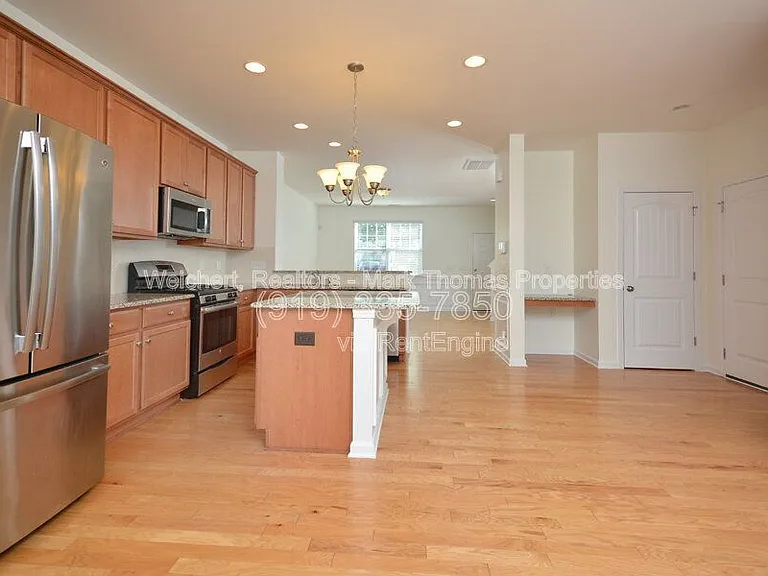 3 Moonbeam Ct — Photo 11