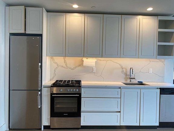 2nd image of 571 4th Ave #9M