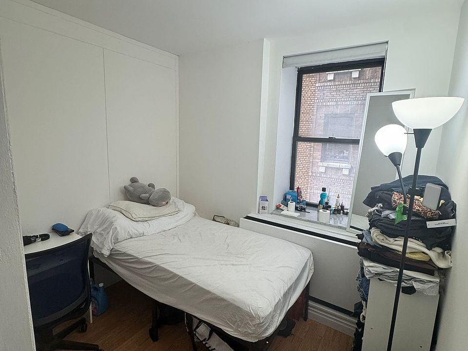 1st image of 50 W 34th St APT 6B06