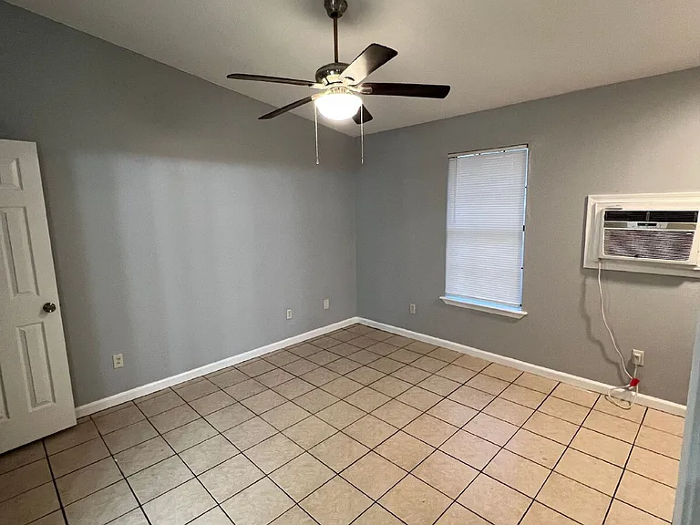 1115 W Jefferson Ave #B — Photo 7