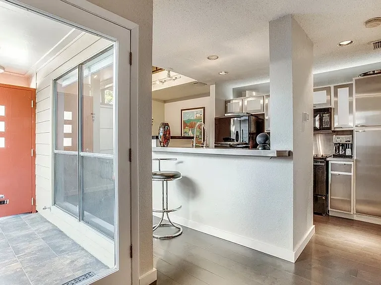 3955 Buena Vista St — Photo 9