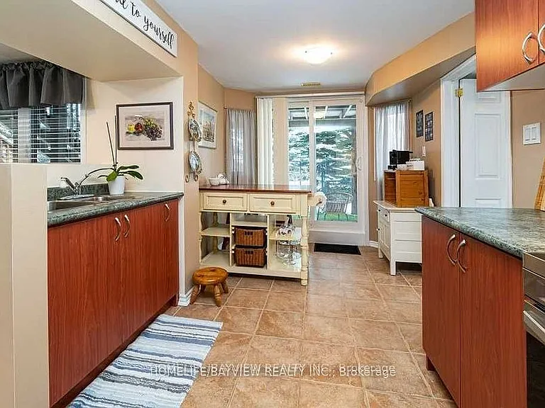 798 Hilton Blvd #LOWER — Photo 8