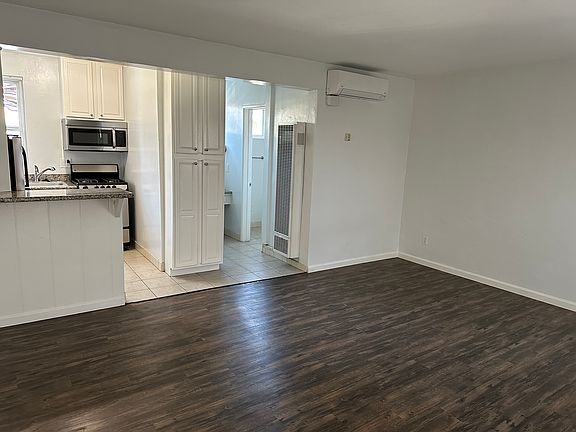 5th image of 777 Seacoast Dr Unit C