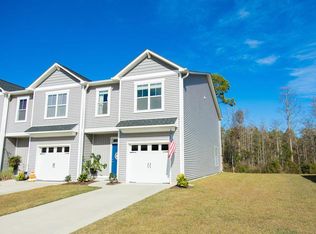 104 Aspen Rd, Hampstead, NC 28443