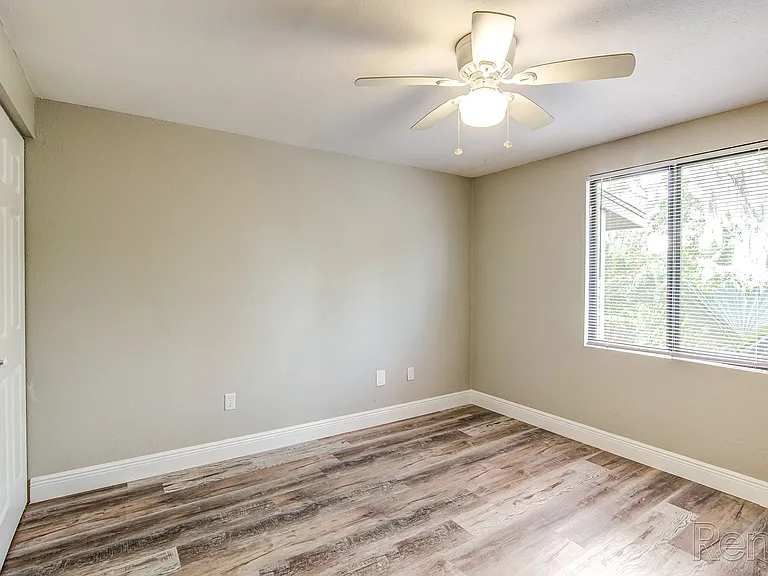 Heronwood Apartments — Photo 9