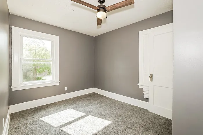 121 Westmoreland Ter — Photo 13