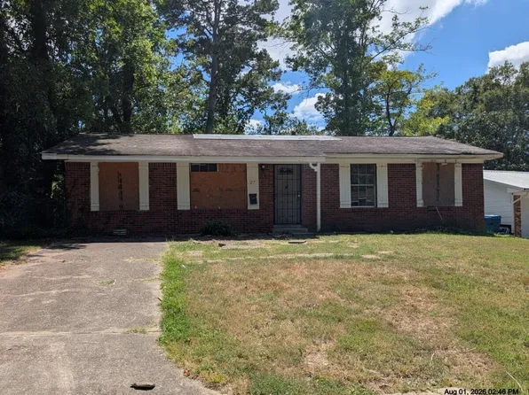 27 Glendale Dr, Little Rock, AR 72209