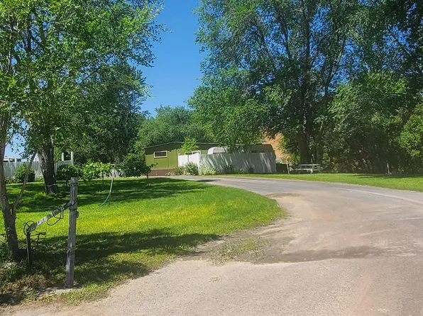 7466 Old Us Hwy #30, Hammett, ID 83627