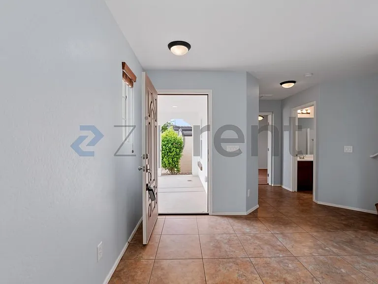 2220 S Ponderosa Dr — Photo 5