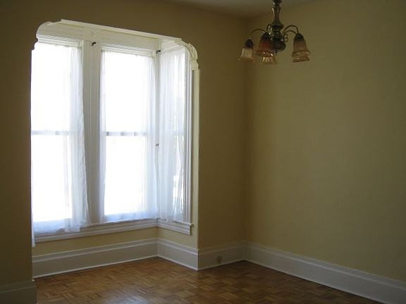 4th image of 282 Richland Ave
