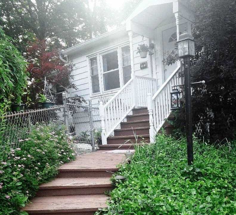 1st image of 25 Madison Ave
