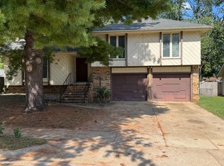 1417 W Highland St, Springfield, MO 65807