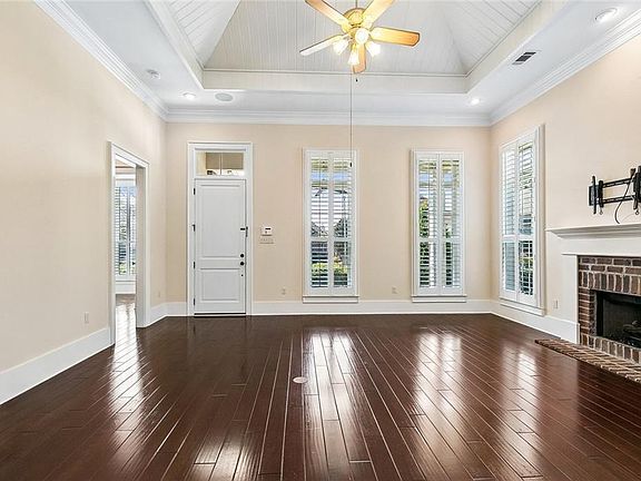 5th image of 607 Rue Street Julien