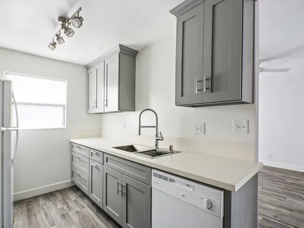 Victoria 2, 6422 S Victoria Ave #6424-3/4, Los Angeles, CA 90043