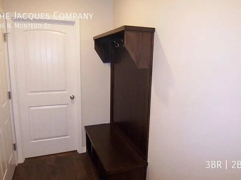 706 N Montego St — Photo 10