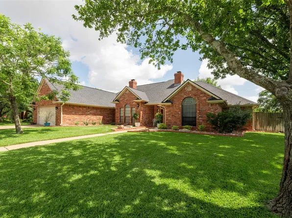 2905 Aztec Ct, College Station, TX 77845