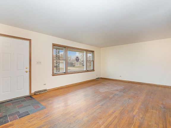 3rd image of 1841 W 54th Ave
