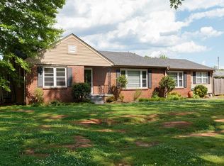 1525 Woodmont Dr, Tuscumbia, AL 35674