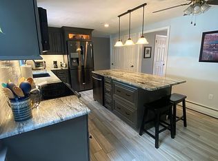 14 Steele Rd, Enfield, CT 06082