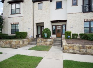 1128 Hemingway Ln, Irving, TX 75063