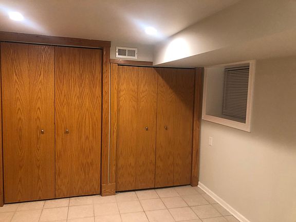 5th image of 1813 W Armitage Ave