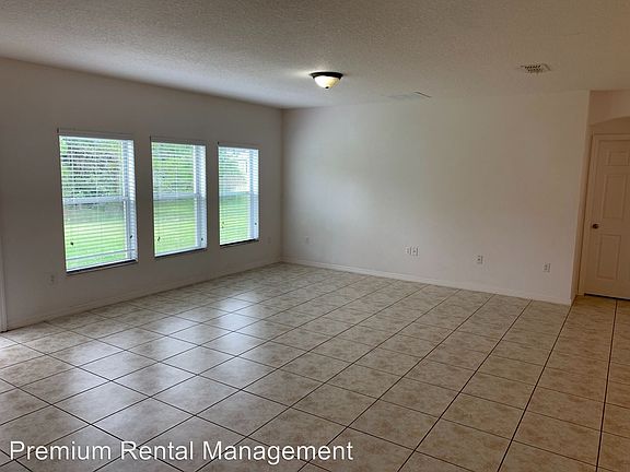 3rd image of 3609 Sail Harbor Dr