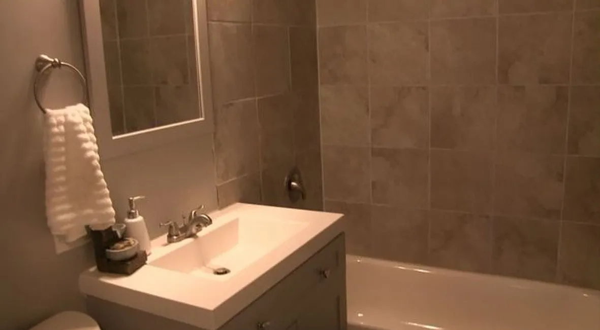 3 bed, 1400 sqft, $1,995 — Photo 3