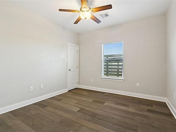 3rd image of 1037-1039 Orange Blossom Ln #1037