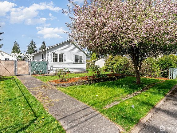 3rd image of 8626 S Fawcett Avenue