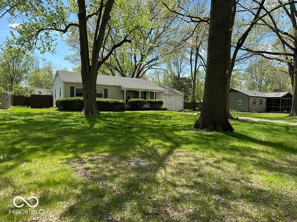 2843 Canterbury Ln photo 1