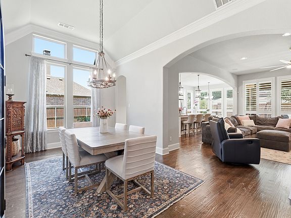 4th image of 3524 Ophel Way