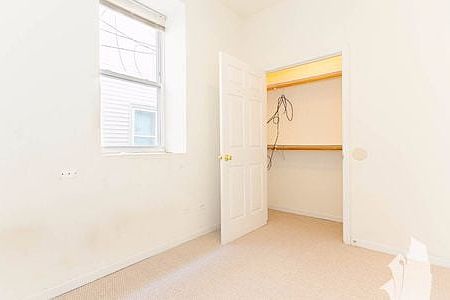 4th image of 2112 N Campbell Ave #1