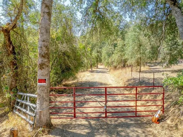 6002 Clark Mountain Rd, Lotus, CA 95651