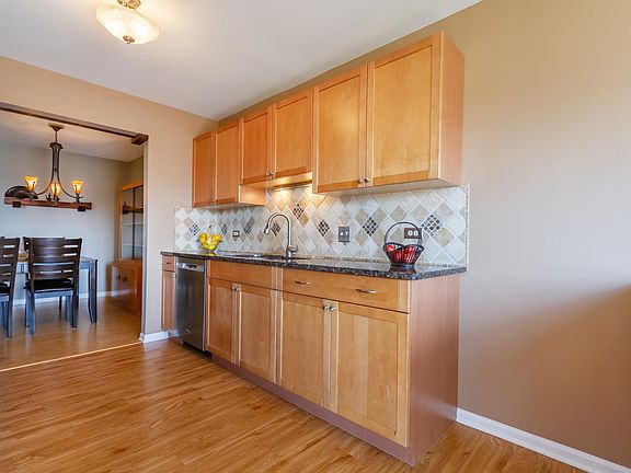 5th image of 453 E Fawn Ln #3B