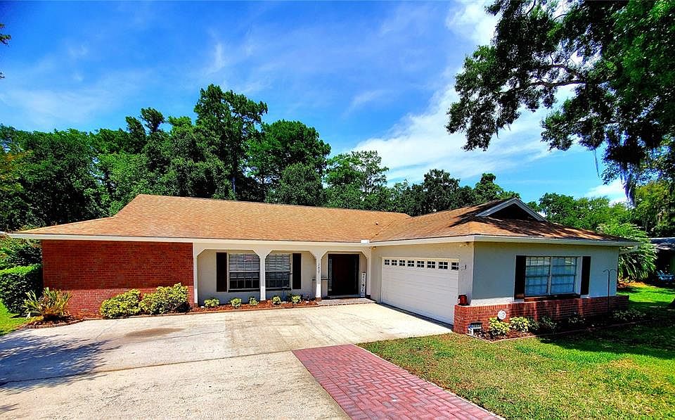 1st image of 2837 Longleaf Ln