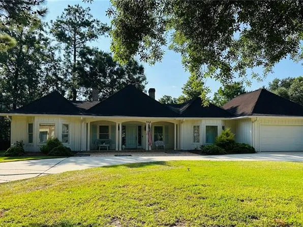 510 Beau Chene Dr, Mandeville, LA 70471