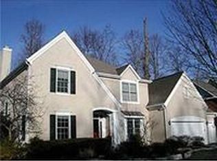 5595 Turnberry Dr, Westerville, OH 43082