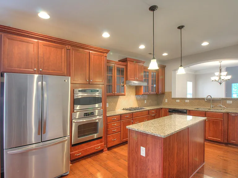 4001 Fountainbrook Dr — Photo 2