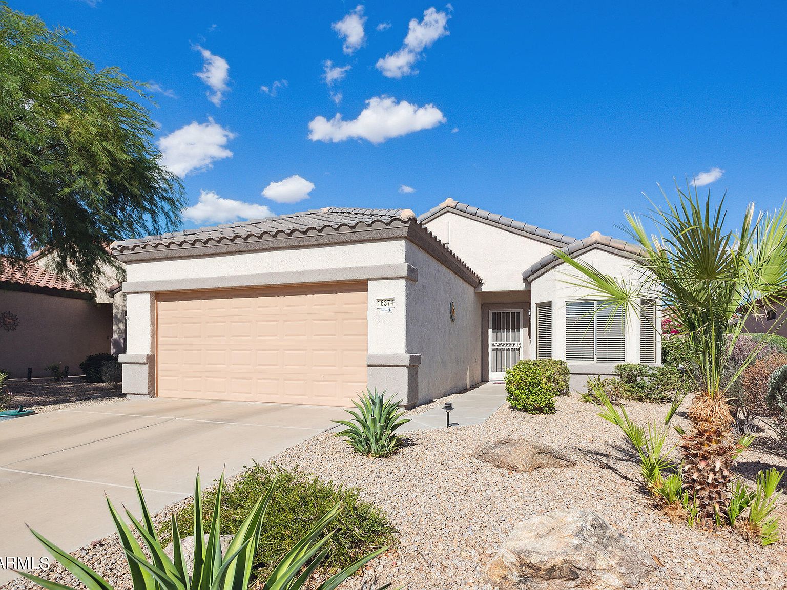 16374 W Crater Ln