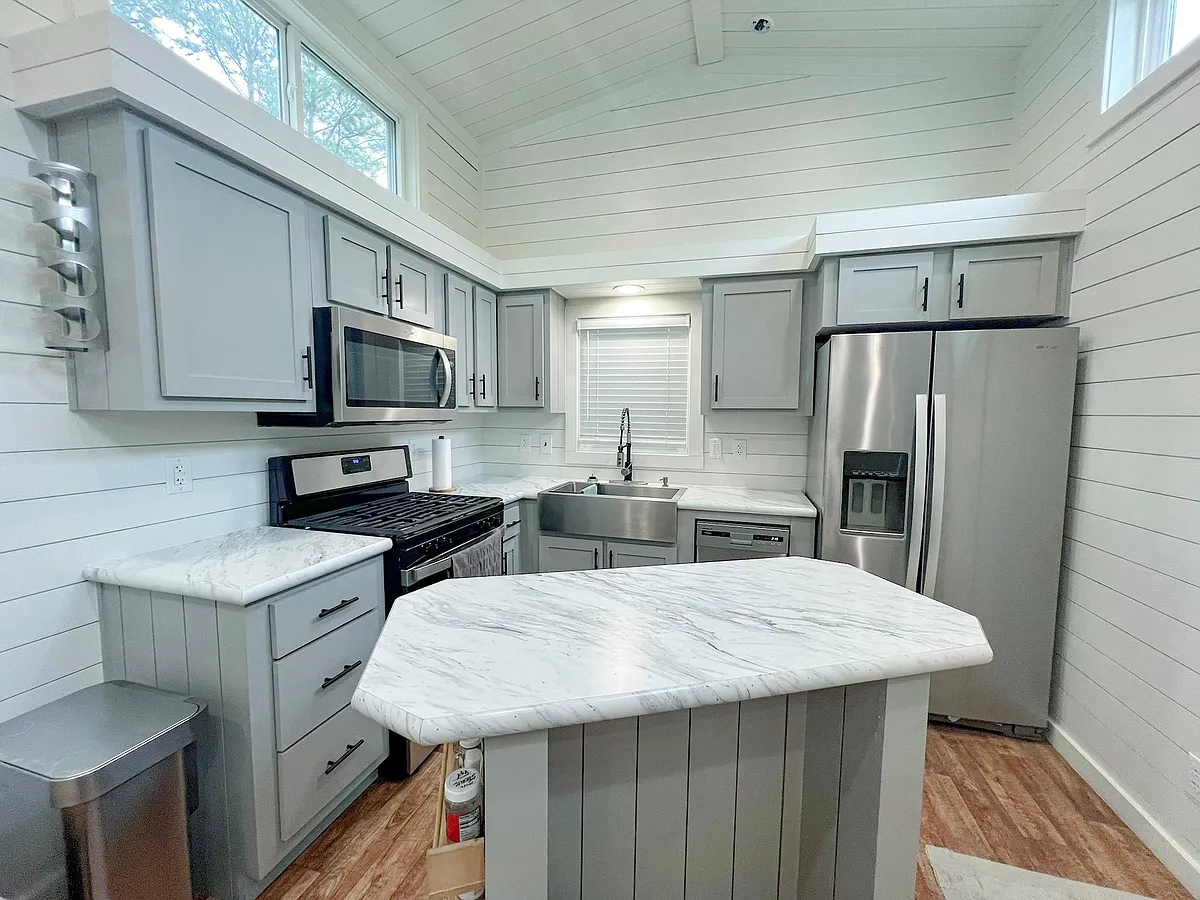 Building Photo - 2001 N FM 356 #COTTAGE