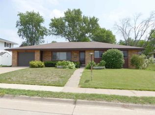 1876 Tyler Rd, Dubuque, IA 52001