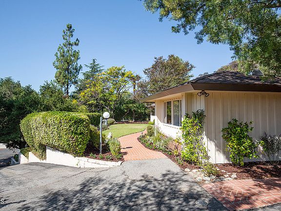 3rd image of 5242 Escalante Dr